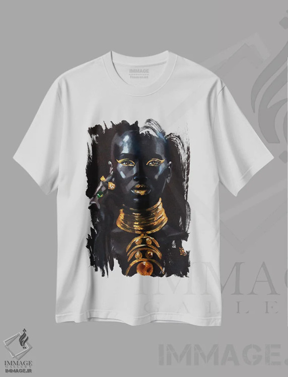 تیشرت سفید طرح دار طلا، هنر آمریکایی آفریقایی تبار اثر کاترینا بورتسووا | immage.ir