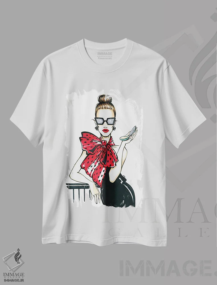 تیشرت سفید طرح دار دختر با پاپیون، هنر دیجیتال اثر کاترینا پاشه گور | فروشگاه ایماژ