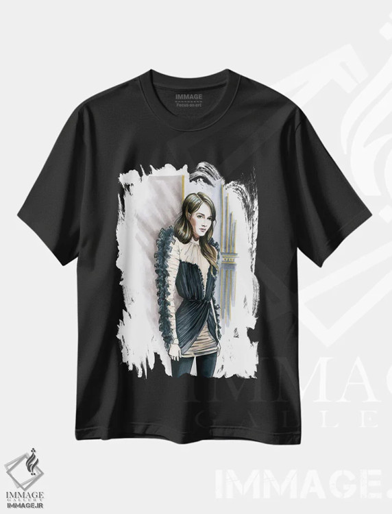 تیشرت مشکی طرح دار بالمَن یک، مدیوم اثر کاترینا پاشه گور | فروشگاه ایماژ