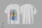 تیشرت سفید طرح دار درخت، تزئینی اثر کاتارینا والِوا | immage.ir