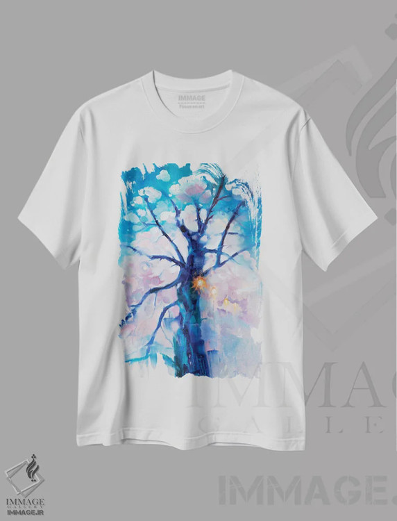 تیشرت سفید طرح دار درخت آبی، تزئینی اثر کاتارینا والِوا | immage.ir