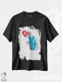تیشرت مشکی طرح دار خرس پلاستیکی با قلب، تزئینی اثر کاتارینا والِوا | فروشگاه ایماژ