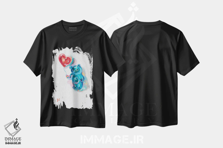تیشرت مشکی طرح دار خرس پلاستیکی با قلب، تزئینی اثر کاتارینا والِوا | فروشگاه ایماژ