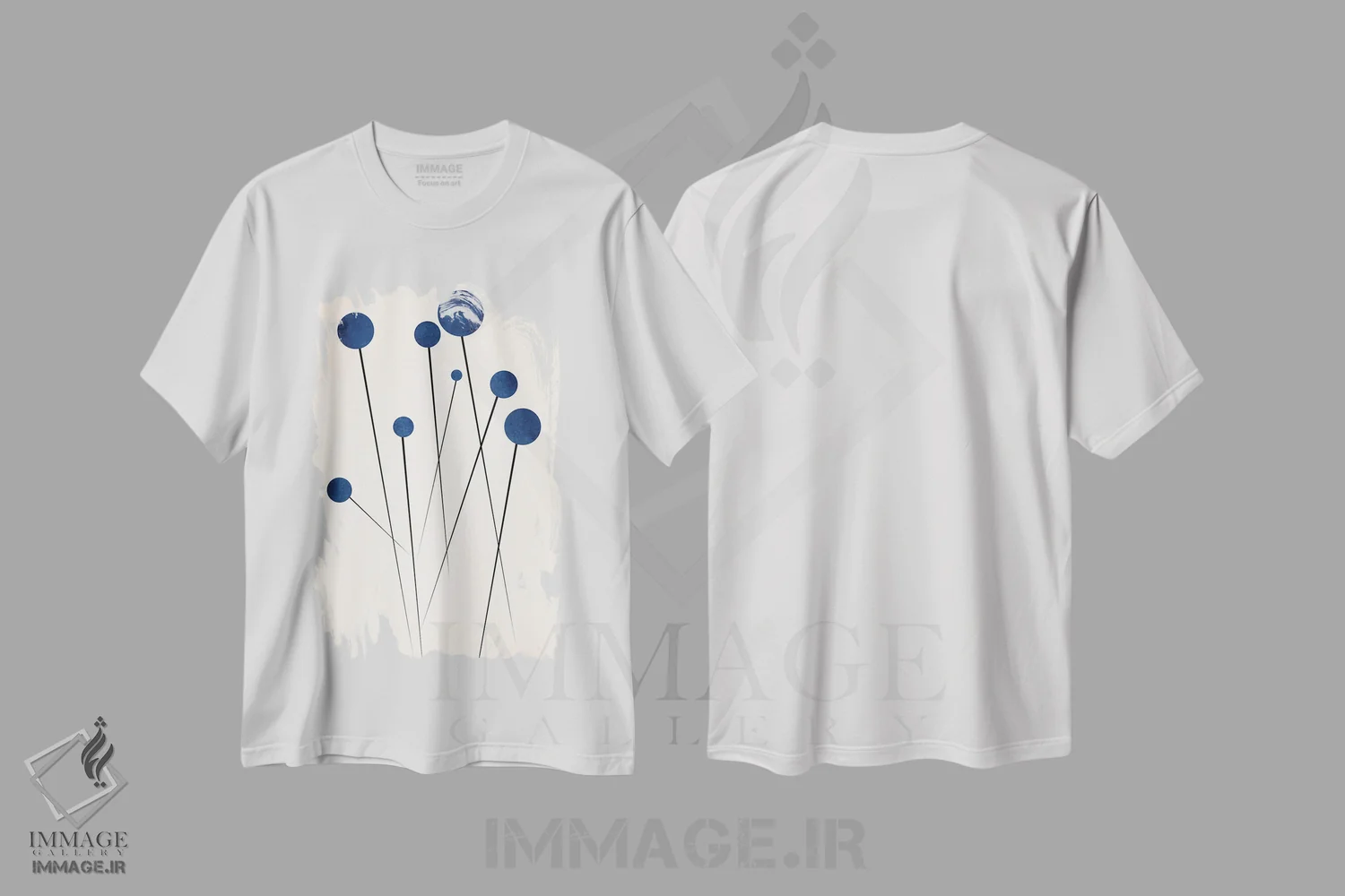 تیشرت سفید طرح دار گل های آبی در طبیعت وحشی II، آبستره اثر کوبیستیکا | immage.ir