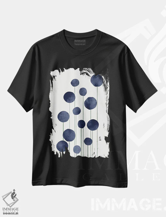 تیشرت مشکی طرح دار گل های آبی، تزئینی اثر کوبیستیکا | immage.ir