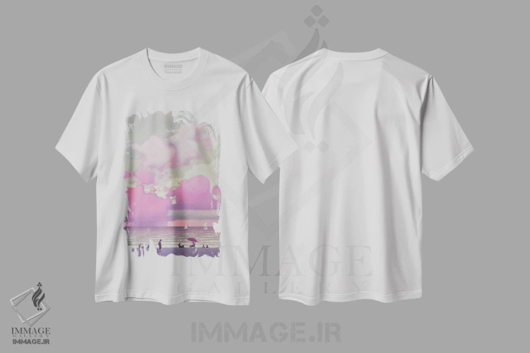 تیشرت سفید طرح دار لحظه ای شگفت انگیز در ساحل دریا، دکور ساحلی اثر اندریی کووالیک | immage.ir