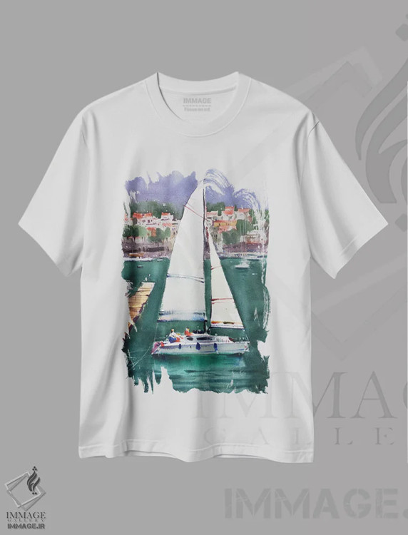 تیشرت سفید طرح دار قایق های بادبانی در یونان، دکور معاصر اثر اندریی کووالیک | immage.ir
