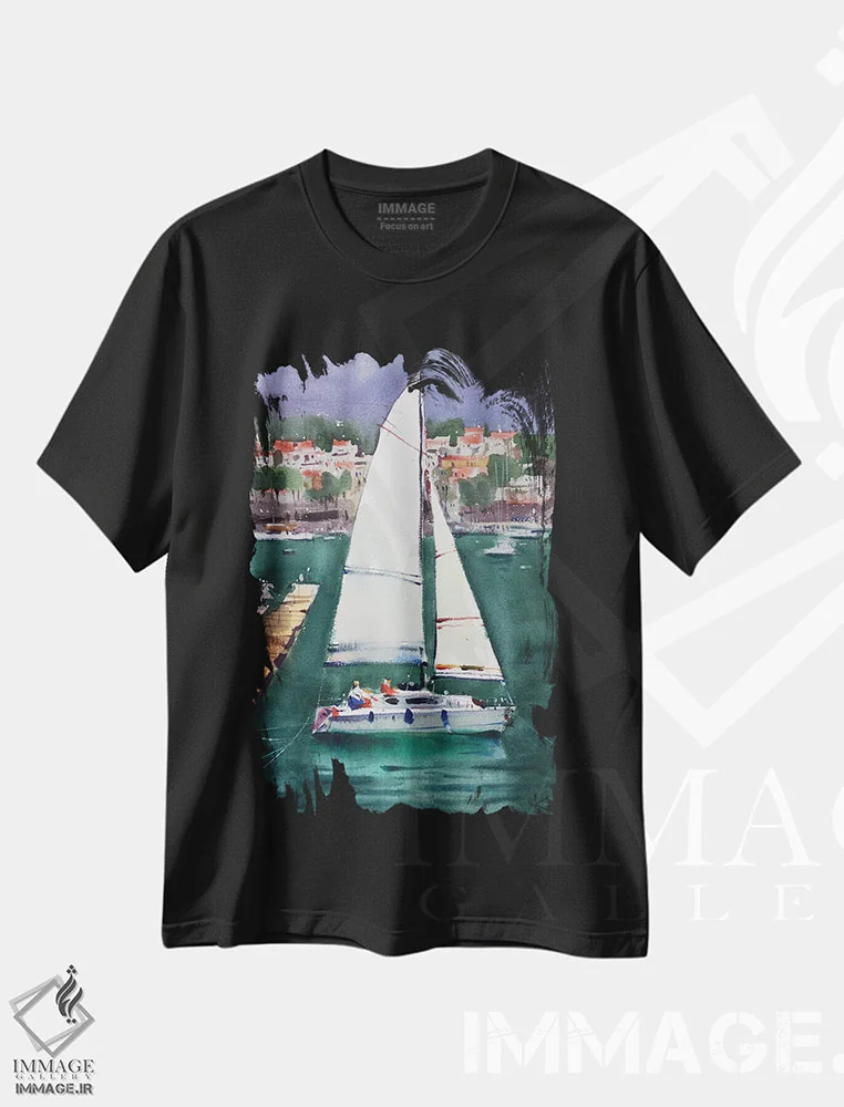 تیشرت مشکی طرح دار قایق های بادبانی در یونان، دکور معاصر اثر اندریی کووالیک | فروشگاه ایماژ