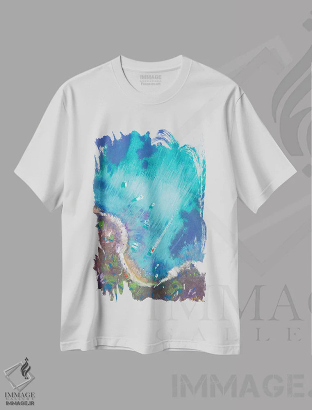 تیشرت سفید طرح دار نمایی از بالا، ساحل یونان، دکور ساحلی اثر اندریی کووالیک | فروشگاه ایماژ