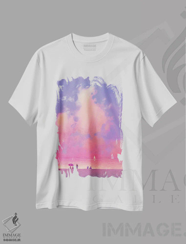 تیشرت سفید طرح دار عصر روشن در کنار دریا، دکور ساحلی اثر اندریی کووالیک | فروشگاه ایماژ