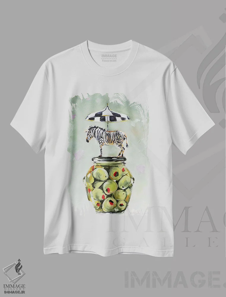 تیشرت سفید طرح دار راه راه و خال خالی، هنر فاخر معاصر اثر کارن وبر | فروشگاه ایماژ
