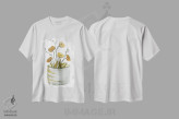 تیشرت سفید طرح دار دسته گل های طلایی، دکور معاصر اثر کیلیگ وولد | immage.ir