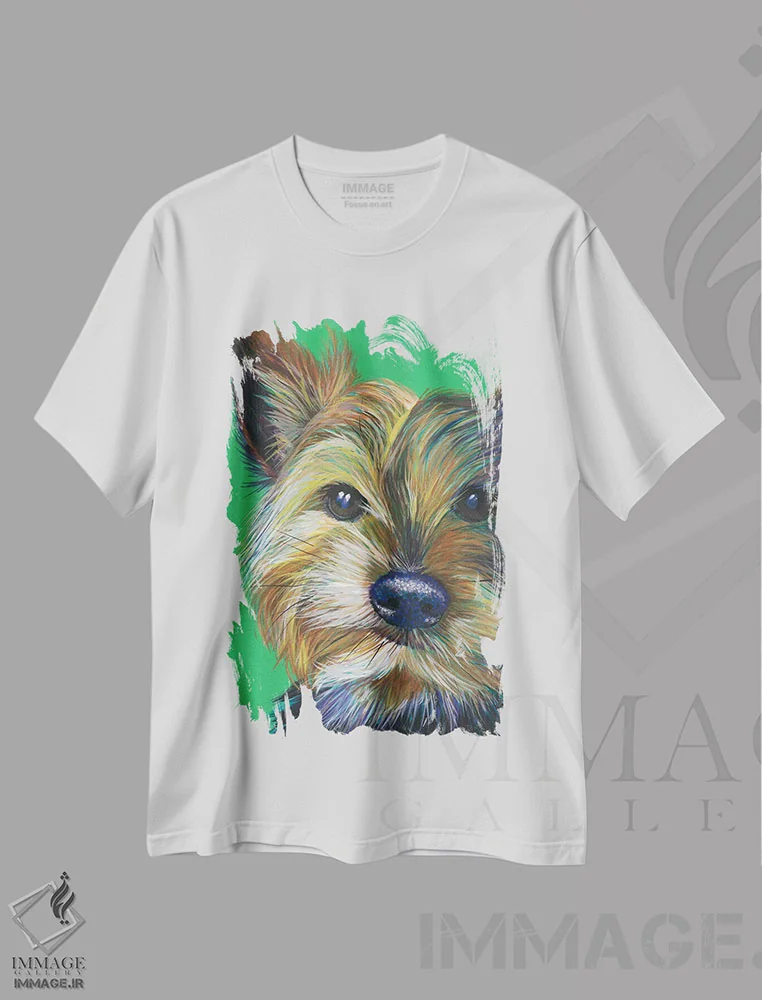تیشرت سفید طرح دار یورکشایر تریر روی زمینه زمردی، مدیوم اثر کیرستین وود | فروشگاه ایماژ
