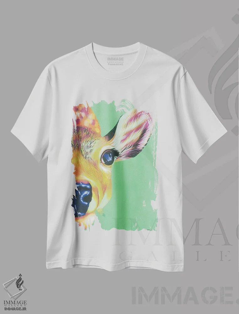 تیشرت سفید طرح دار سلام آهو، مدیوم اثر کیرستین وود | فروشگاه ایماژ
