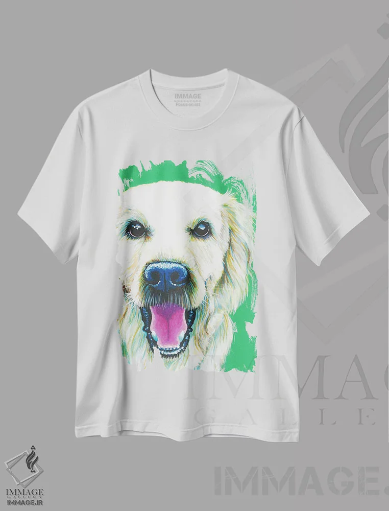تیشرت سفید طرح دار گلدن رتریور روی زمینه زمردی، مدیوم اثر کیرستین وود | فروشگاه ایماژ