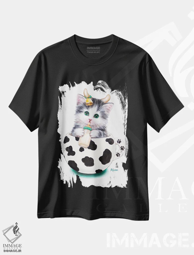 تیشرت مشکی طرح دار گربه فنجانی گاوی، تزئینی اثر کایومی هارای | فروشگاه ایماژ