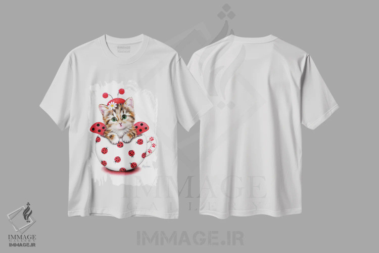 تیشرت سفید طرح دار گربه فنجانی کفشدوزکی، تزئینی اثر کایومی هارای | immage.ir