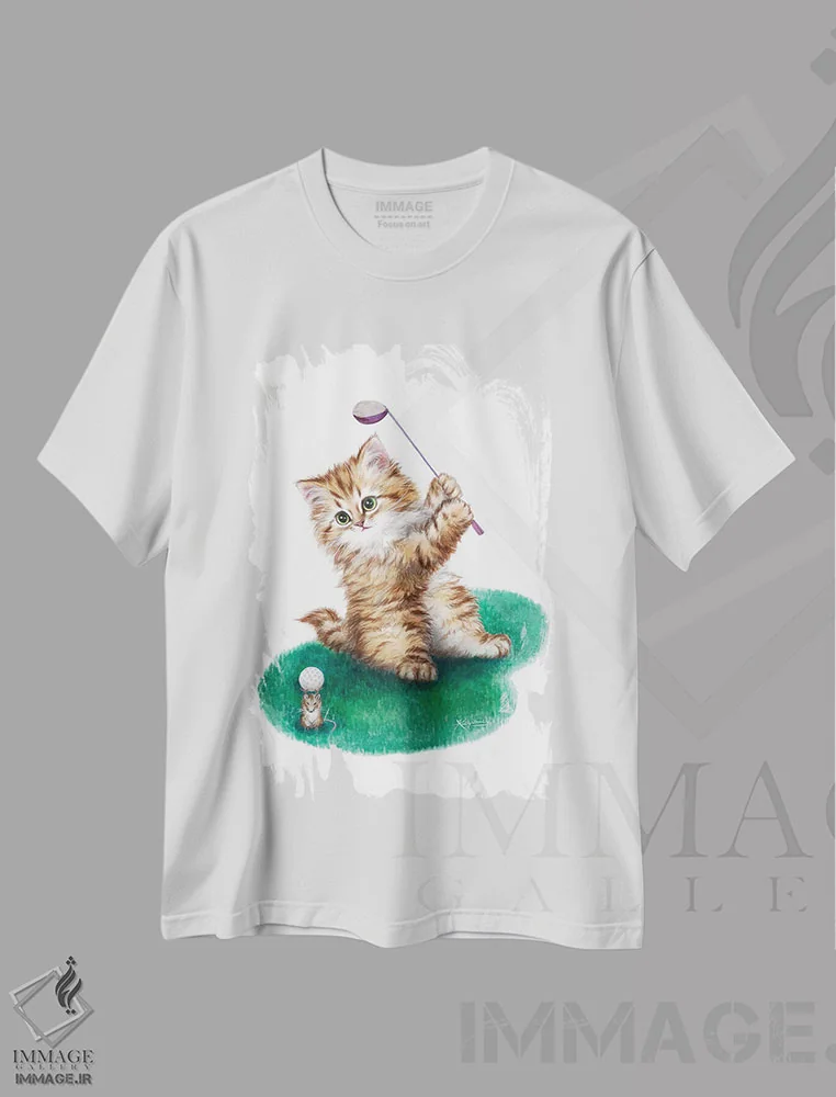 تیشرت سفید طرح دار گلف باز کوچک، تزئینی اثر کایومی هارای | immage.ir