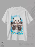 تیشرت سفید طرح دار پاندا روی تاب، تزئینی اثر کایومی هارای | فروشگاه ایماژ