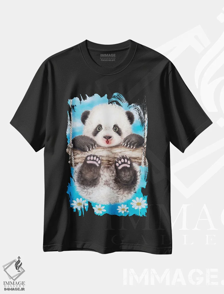 تیشرت مشکی طرح دار پاندا روی تاب، تزئینی اثر کایومی هارای | immage.ir