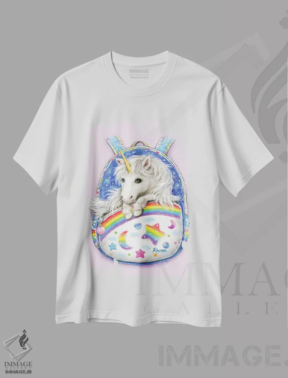 تیشرت سفید طرح دار یونیکورن کوله پشتی دار، تزئینی اثر کایومی هارای | فروشگاه ایماژ
