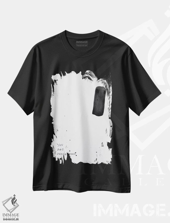 تیشرت مشکی طرح دار درک شده اثر کنت یانگستروم | فروشگاه ایماژ