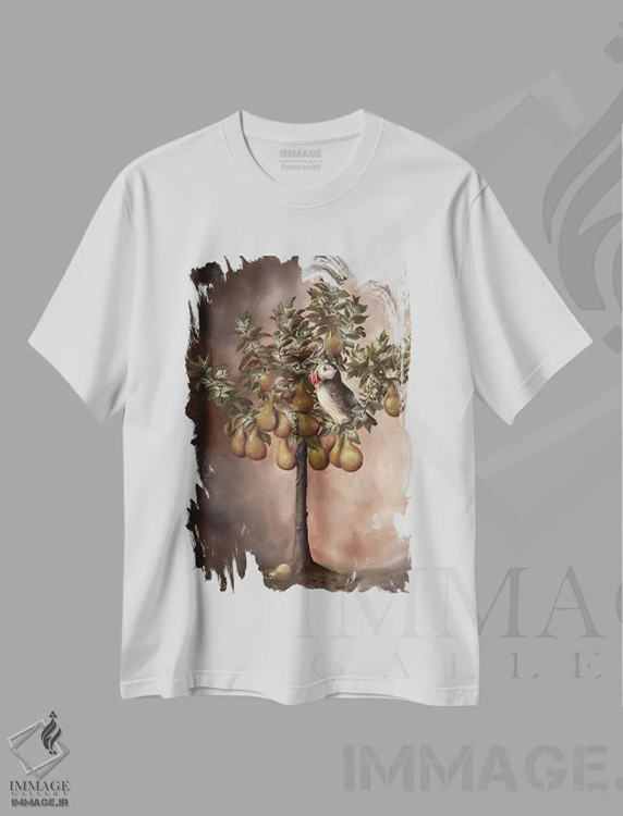 تیشرت سفید طرح دار پافین در درخت گلابی، تزئینی اثر کایرا ویلسون | فروشگاه ایماژ