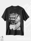 تیشرت مشکی طرح دار تاکسی به سیاه و سفید، عکاسی سیاه و سفید اثر کنزو ایجیری | immage.ir