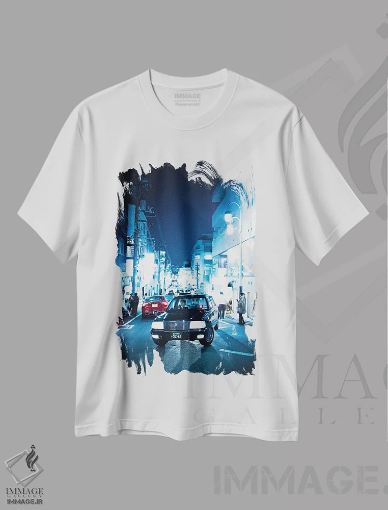 تیشرت سفید طرح دار چراغ های تاکسی آبی، مدیوم اثر کنزو ایجیری | immage.ir