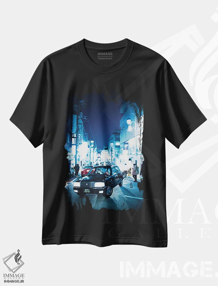 تیشرت مشکی طرح دار تاکسی آبی، مدیوم اثر کنزو ایجیری | فروشگاه ایماژ