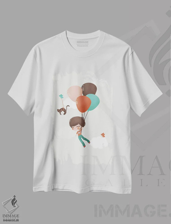 تیشرت سفید طرح دار پسر در میان ابرها، تزئینی اثر کانزیلو | immage.ir