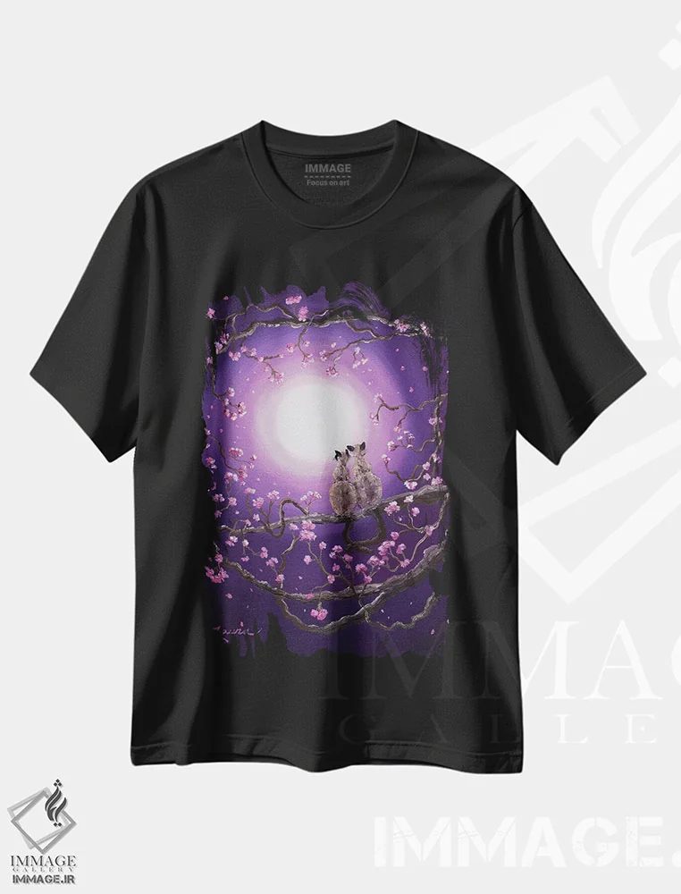 تیشرت مشکی طرح دار گربه های سیامی در شکوفه های صورتی، هنر فاخر معاصر اثر لورا ایورسن | immage.ir