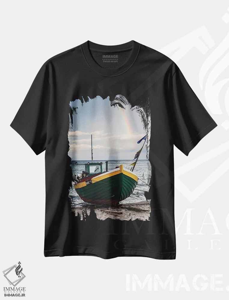 تیشرت مشکی طرح دار اروپا، لهستان، پومرانیا، ملخلینکی IV، مدیوم اثر میکولاج گوسپودرک | فروشگاه ایماژ