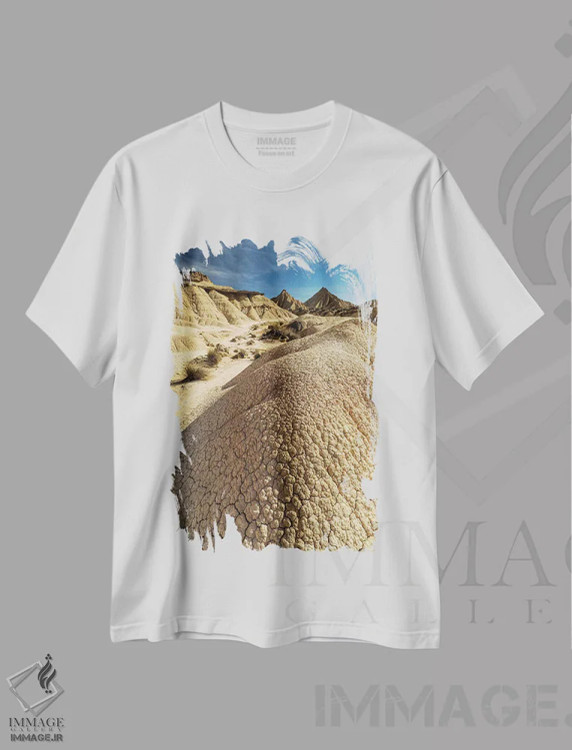 تیشرت سفید طرح دار اروپا، اسپانیا، باردناس ریالس، پیسکرّا IV، مدیوم اثر میکولاج گوسپودرک | فروشگاه ایماژ