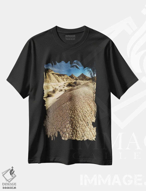 تیشرت مشکی طرح دار اروپا، اسپانیا، باردناس ریالس، پیسکرّا IV، مدیوم اثر میکولاج گوسپودرک | immage.ir