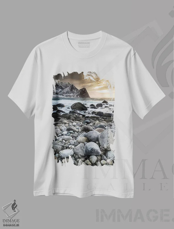 تیشرت سفید طرح دار نروژ، لوفوتن، اونستاد I، مدیوم اثر میکولاج گوسپودرک | فروشگاه ایماژ