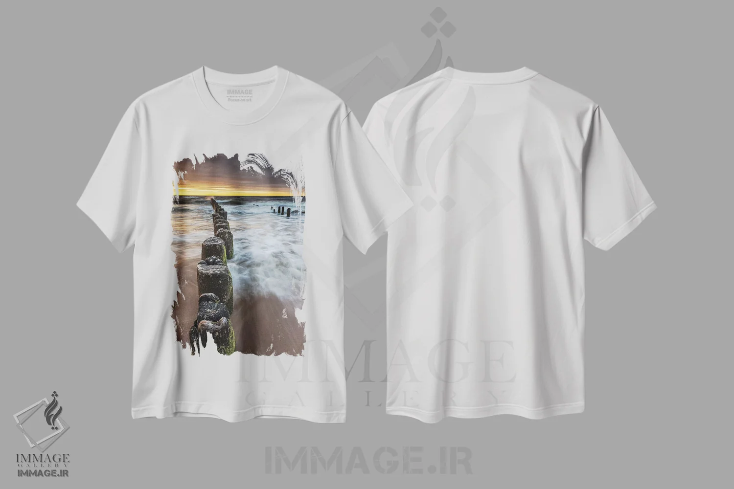 تیشرت سفید طرح دار لهستان، دریای بالتیک XIII، دکور ساحلی اثر میکولاج گوسپودرک | immage.ir