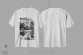 تیشرت سفید طرح دار انگلستان، لیورپول، عکاسی سیاه و سفید اثر میکولاج گوسپودرک | فروشگاه ایماژ