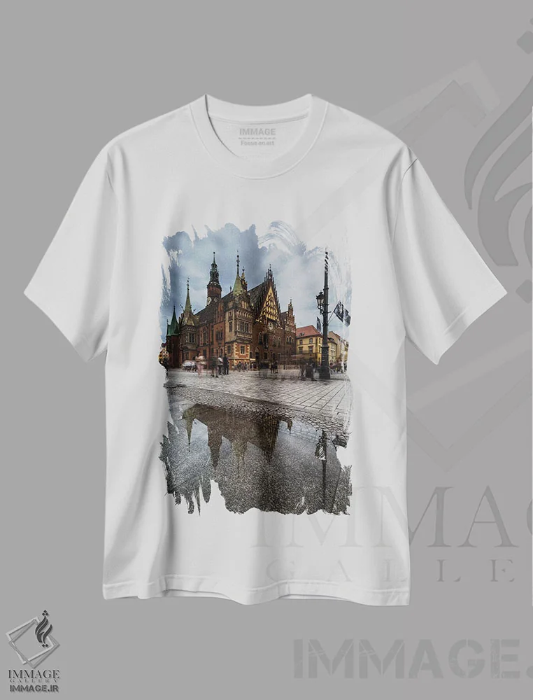 تیشرت سفید طرح دار لهستان، وروتسواف، میدان اصلی I، مدیوم اثر میکولاج گوسپودرک | فروشگاه ایماژ
