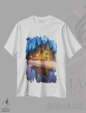 تیشرت سفید طرح دار لهستان، وروتسواف، میدان اصلی II، مدیوم اثر میکولاج گوسپودرک | immage.ir