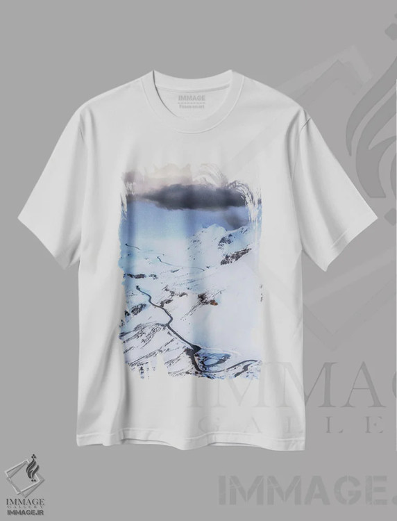 تیشرت سفید طرح دار جاده مرتفع گروس گلوکنر، زمستان، اتریش، مدیوم اثر میکولاج گوسپودرک | فروشگاه ایماژ