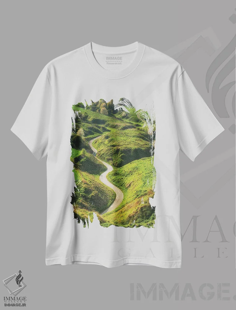 تیشرت سفید طرح دار جاده جادویی، عکاسی هوایی اثر میکولاج گوسپودرک | فروشگاه ایماژ