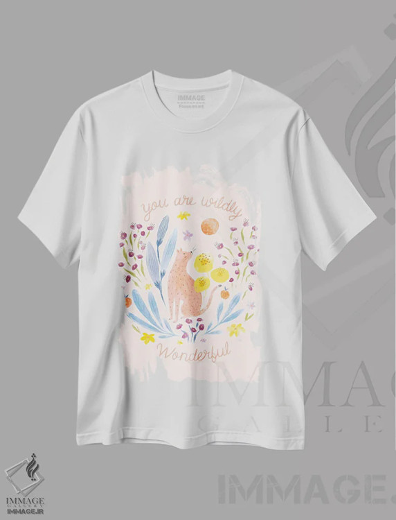تیشرت سفید طرح دار کارت شگفت انگیز، دکور معاصر اثر جیل لابینیک | immage.ir