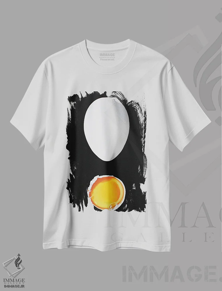 تیشرت سفید طرح دار دنبالم کن، هنر فاخر معاصر اثر لوسیا برگامینی | immage.ir