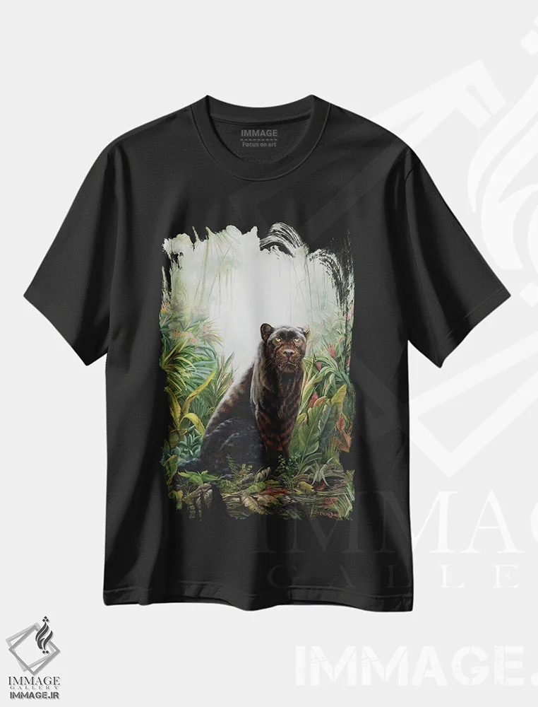 تیشرت مشکی طرح دار سایه جنگل، مدیوم اثر لورا کرتین | فروشگاه ایماژ