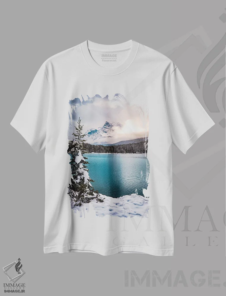 تیشرت سفید طرح دار سرزمین عجایب زمستانی، مدیوم اثر لوکاس مور | فروشگاه ایماژ