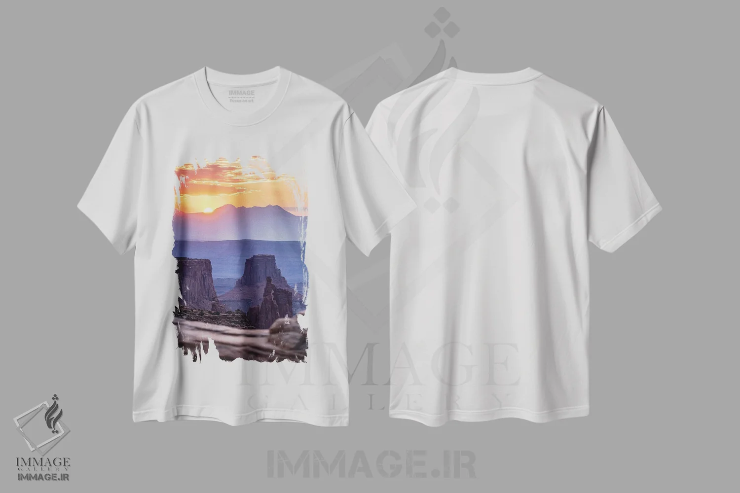 تیشرت سفید طرح دار برخاستن، مدیوم اثر لوکاس مور | immage.ir