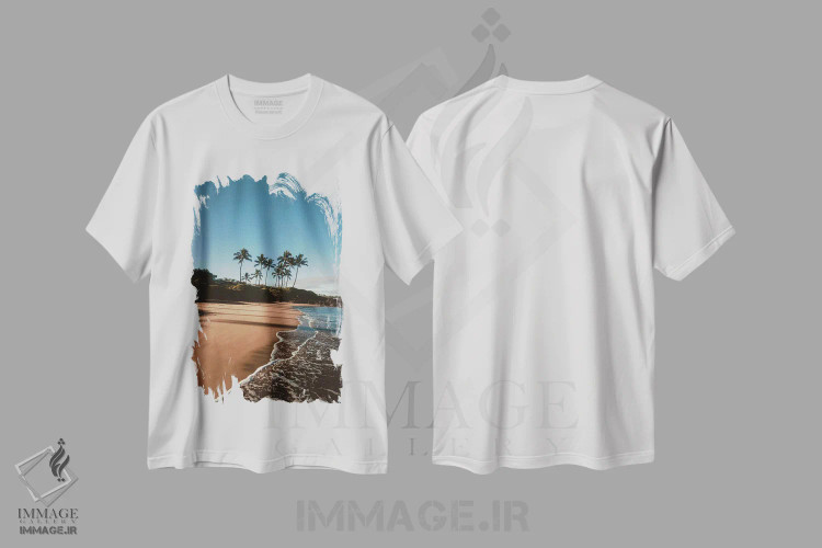 تیشرت سفید طرح دار پیاده روی صبحگاهی کنار ساحل، مدیوم اثر لوکاس مور | immage.ir