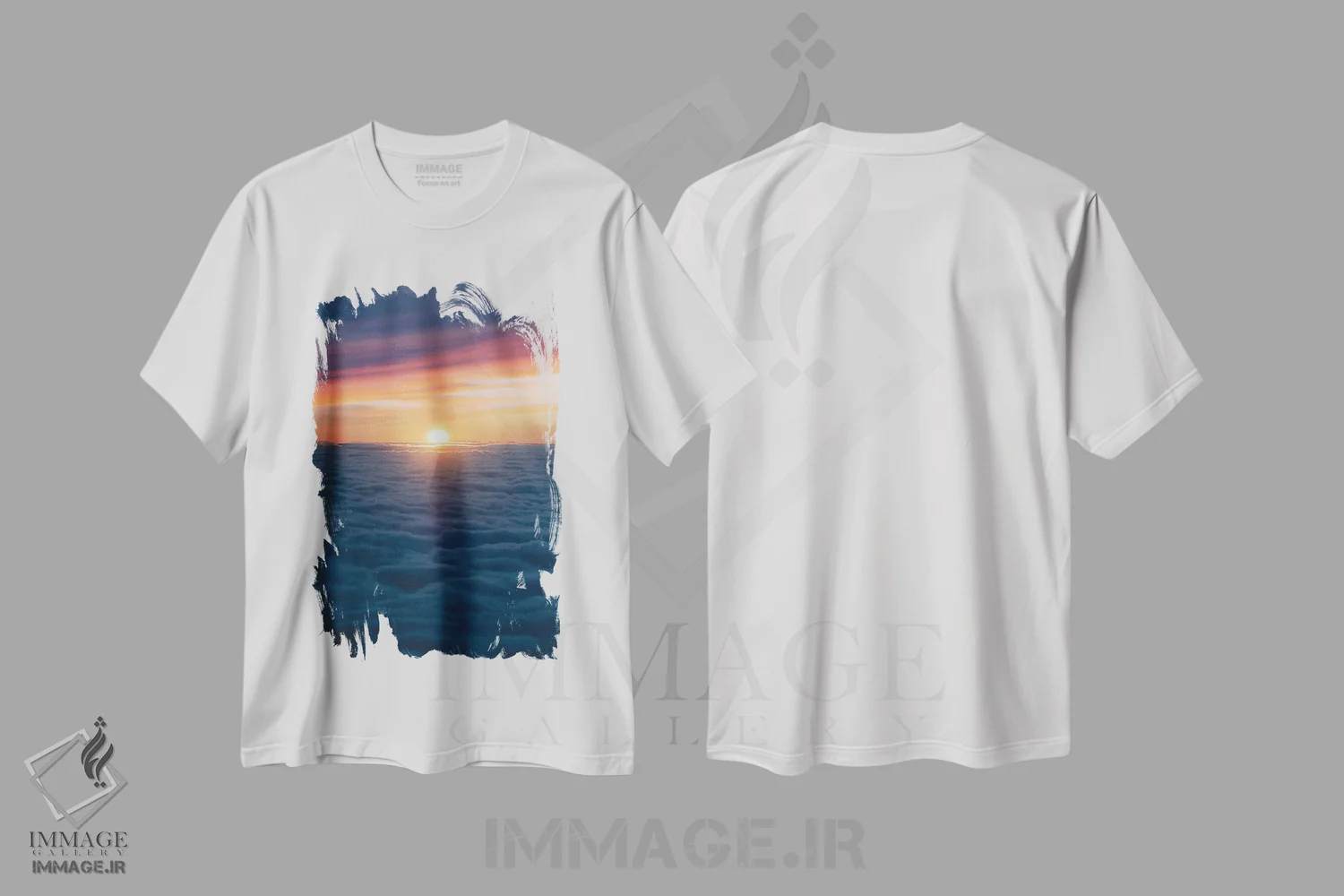 تیشرت سفید طرح دار در افق، مدیوم اثر لوکاس مور | immage.ir