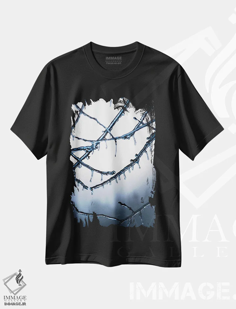 تیشرت مشکی طرح دار یخ زده، مدیوم اثر لوکاس مور | immage.ir
